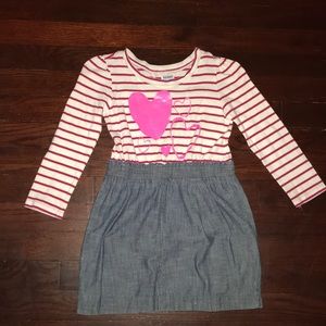 Little girl dress size: 5T